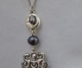 Small-silver-and-black-pearl-pendant-2